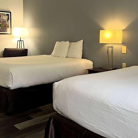 วินเกท บาย วินด์แฮม อินเดียนาโพลิสแอร์พอร์ต-ร็อกวิลล์โร้ด Hotel ภายนอก รูปภาพ